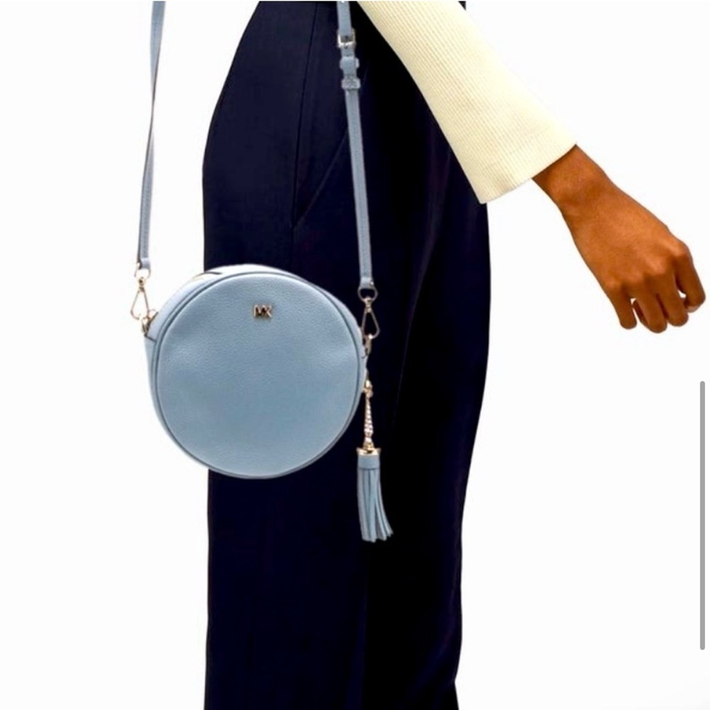 MICHAEL KORS LEATHER CIRCLE CANTEEN CROSSBODY WITH MATCHING CARD HOLDER EUC - Picture 5 of 10